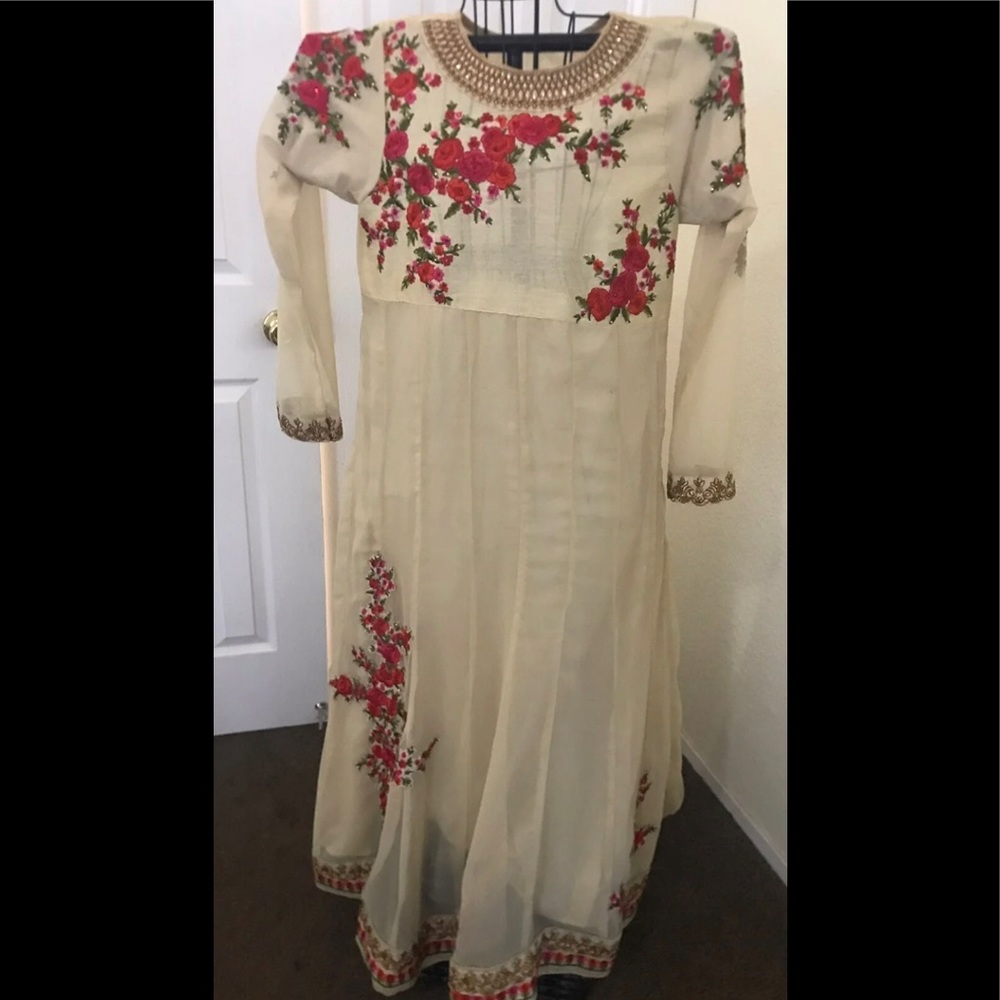Pakistani Anarkali